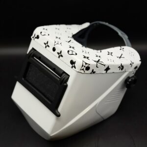 Jackson White & Black A7 Luis Valenciano
